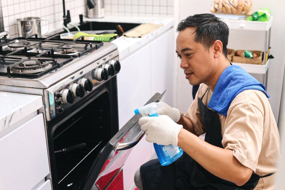 RV Gas Stove Care Guide: Cleaning, Maintenance, and Protection